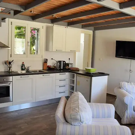 Luxurious On The Famous Glp Cat Sanctuary Villa