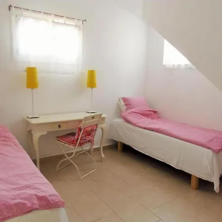 Luxurious On The Famous Glp Cat Sanctuary Villa