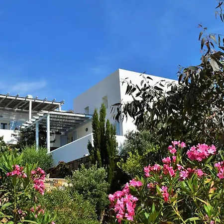 Luxurious On The Famous Glp Cat Sanctuary Vila Kini